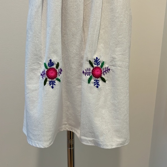 Girls’ Hand-Embroidered Cotton Sundress White Size 4 - Picture 5 of 7